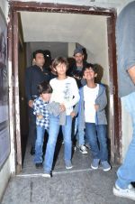 Hrithik Roshan snapped at PVR juhu with kids on 26th July 2015